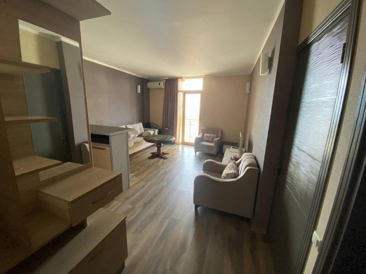 Orbi Plaza Apartment Batumi Exterior photo